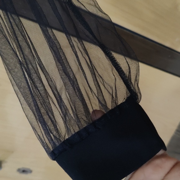 Shein top - Picture 3 of 5